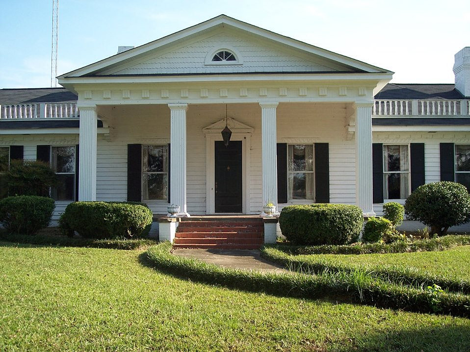 Cove Acre FarmsWedding & Special Event Barn in Hokes Bluff, Alabama Cove Acre Farms
