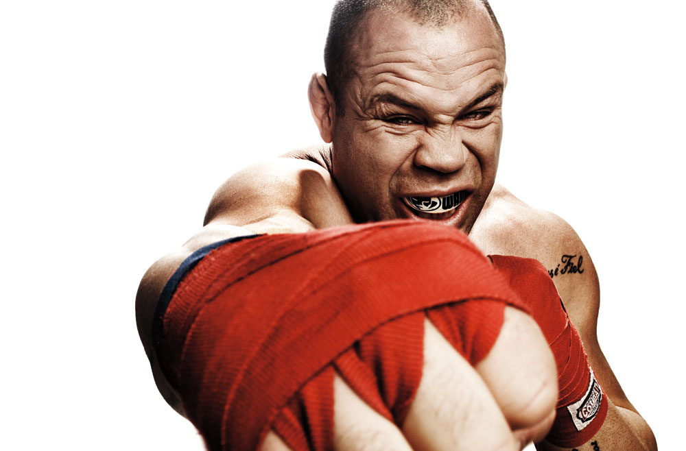 Wanderlei Silva disses UFC's new Reebok uniforms, insinuates that McGregor - Mendes was fixed!