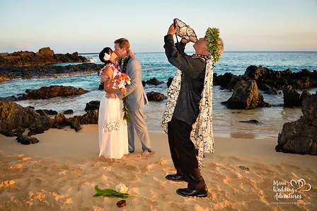 Maui Weddings And Vow Renewals Maui Wedding On The Beach