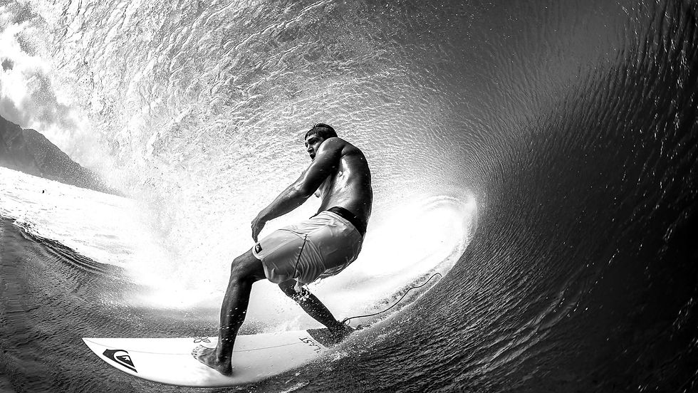 SURFING - TIKANUI SMITH