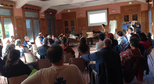 reunion-collectif-digne-davenir.gif