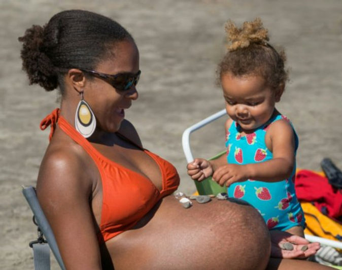 Stretch Marks Bikini Pregnancy And Public Displays Of Belly Affection