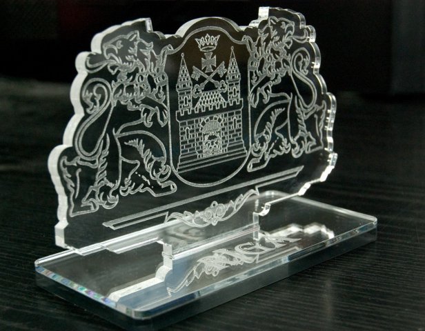 Резка пластик картон Резка пластик картон