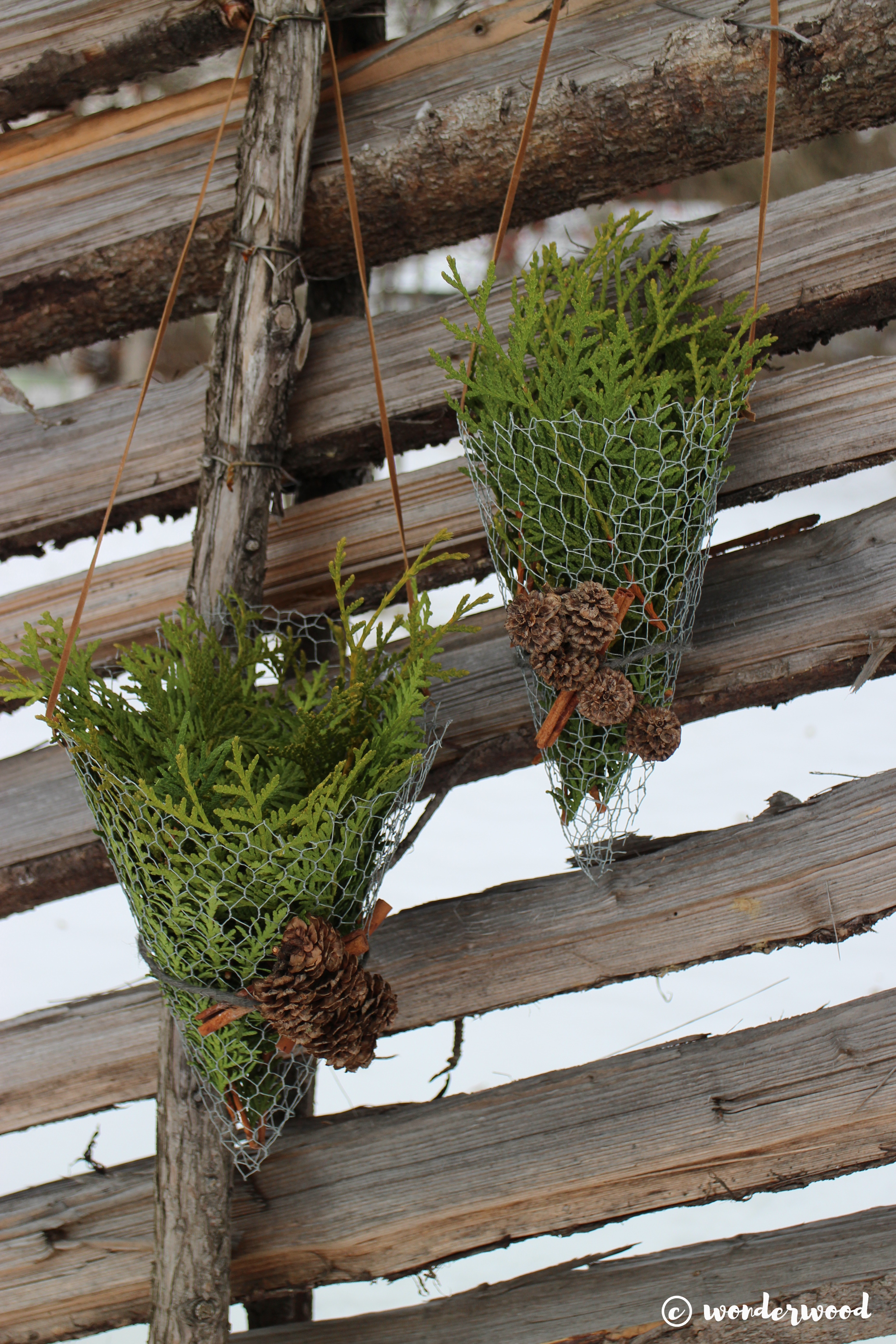 diy kremmerhus av hønsenetting // diy chicken wire cornets