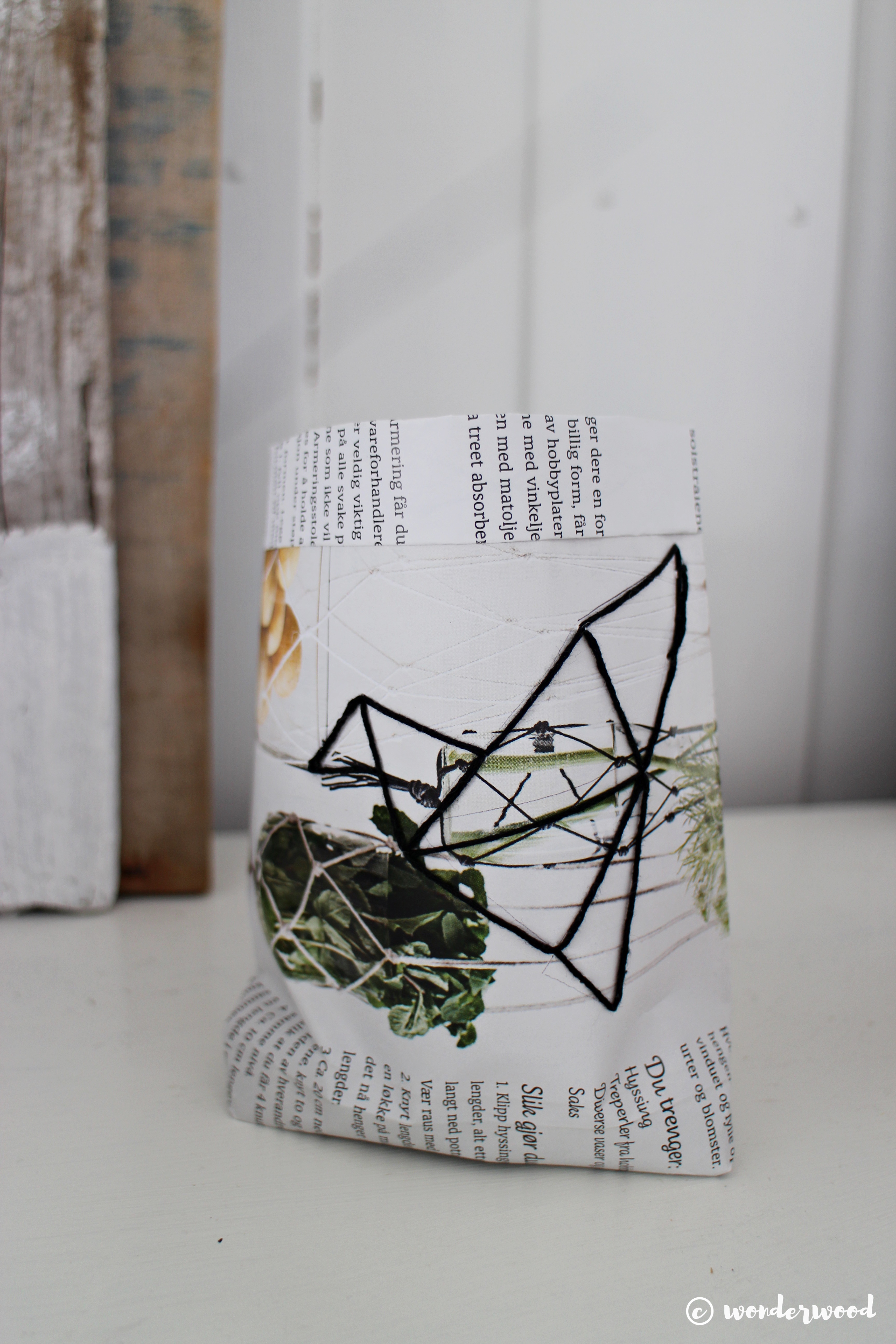 diy broderte papirposer // diy embroidered paper bags (Monthly Makers)