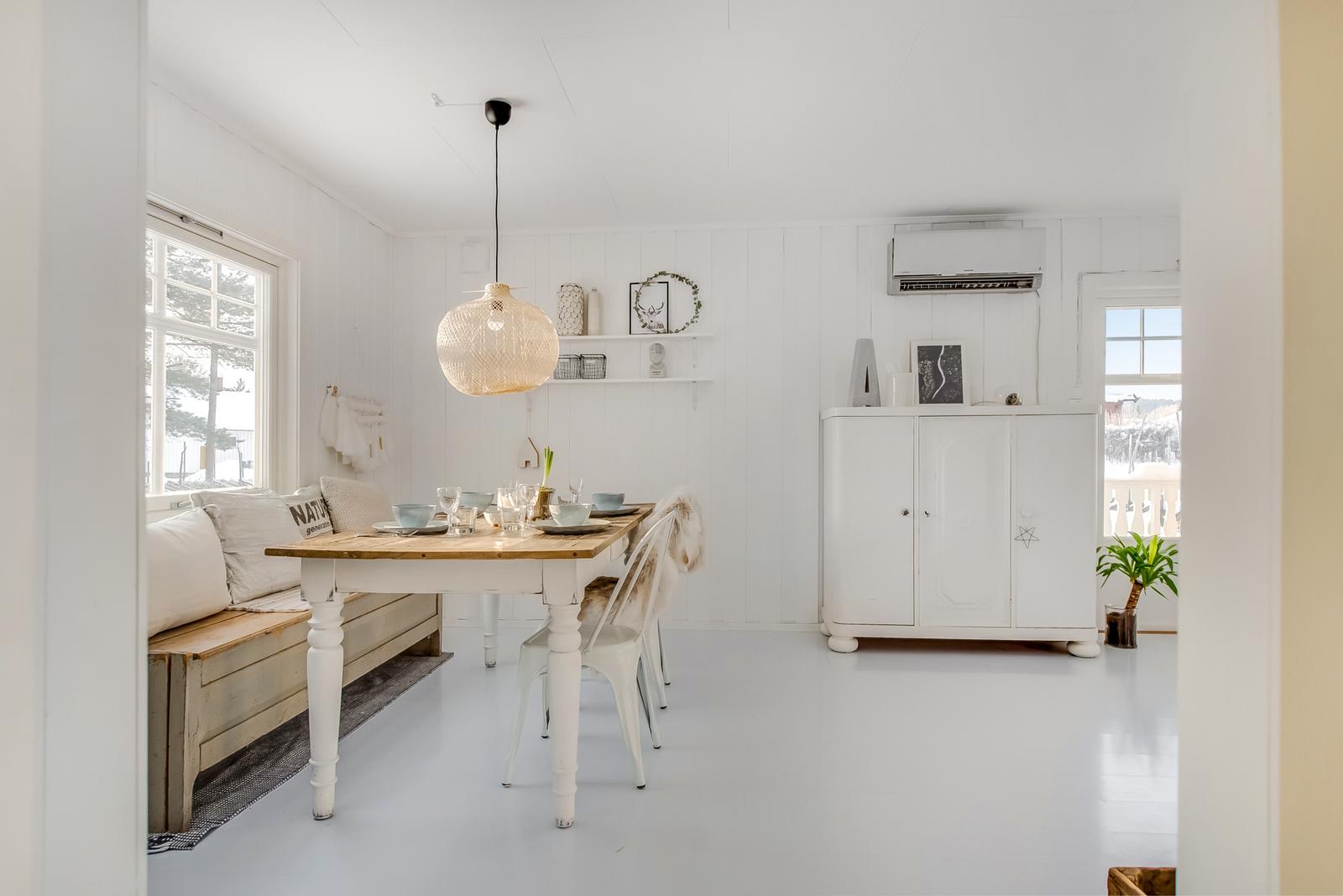 hus til salgs // house for sale