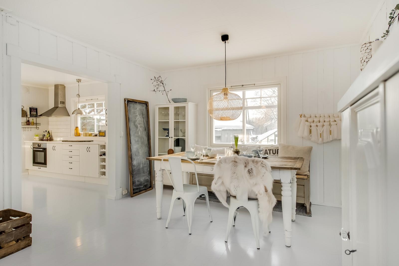 hus til salgs // house for sale