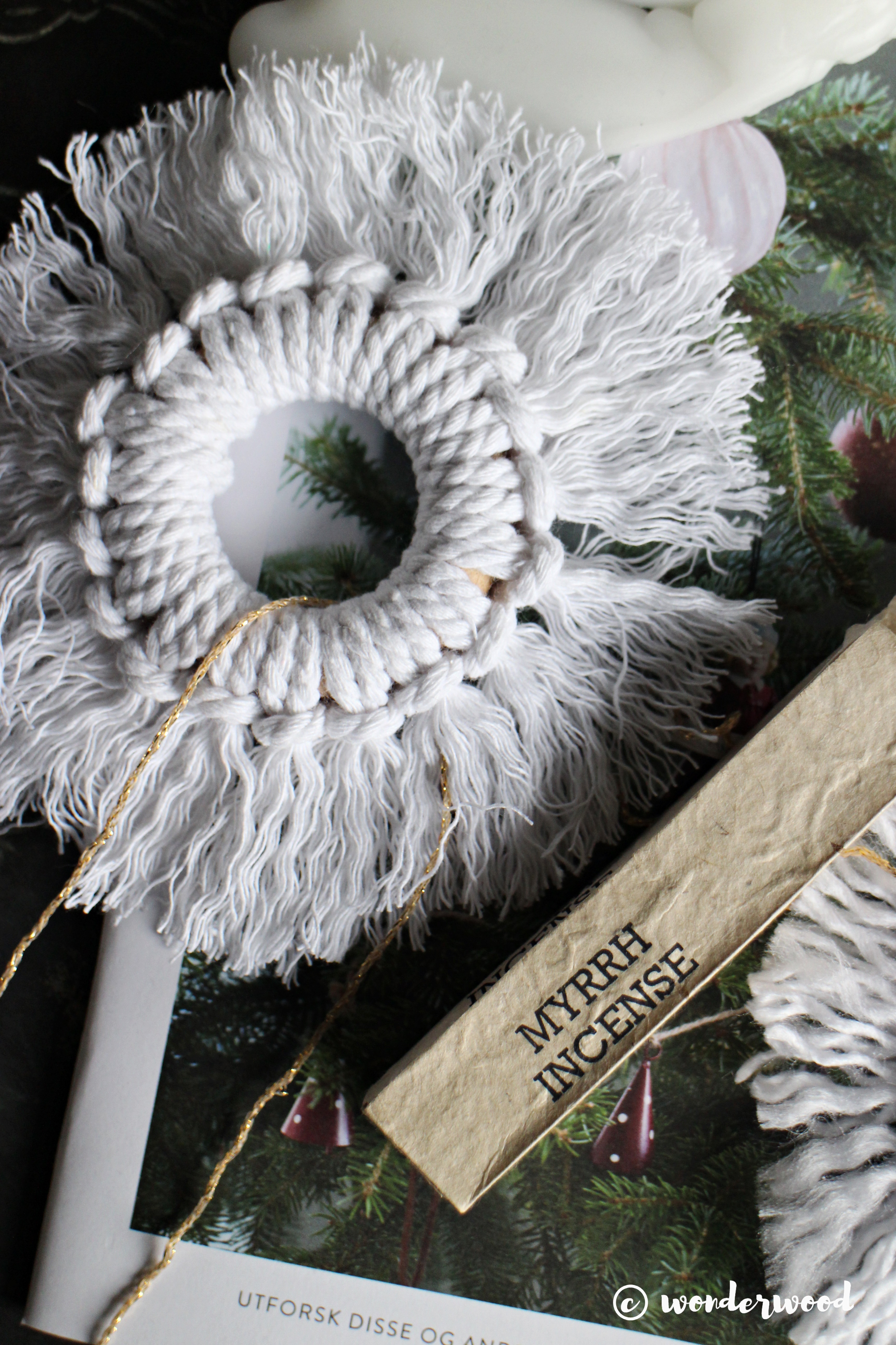 diy snøfnugg // diy snowflakes