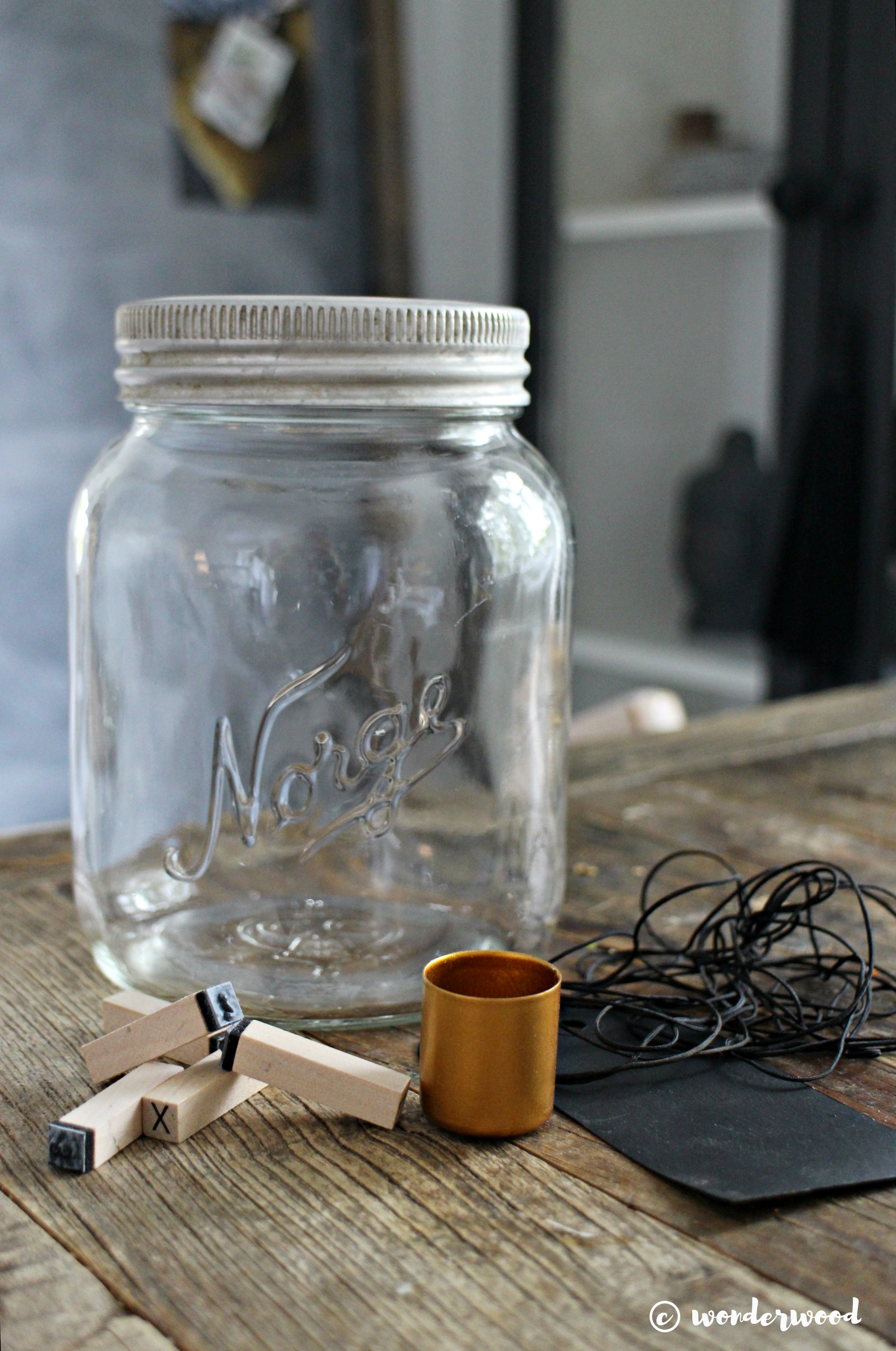 diy stumplysestake // diy candle holder in a jar