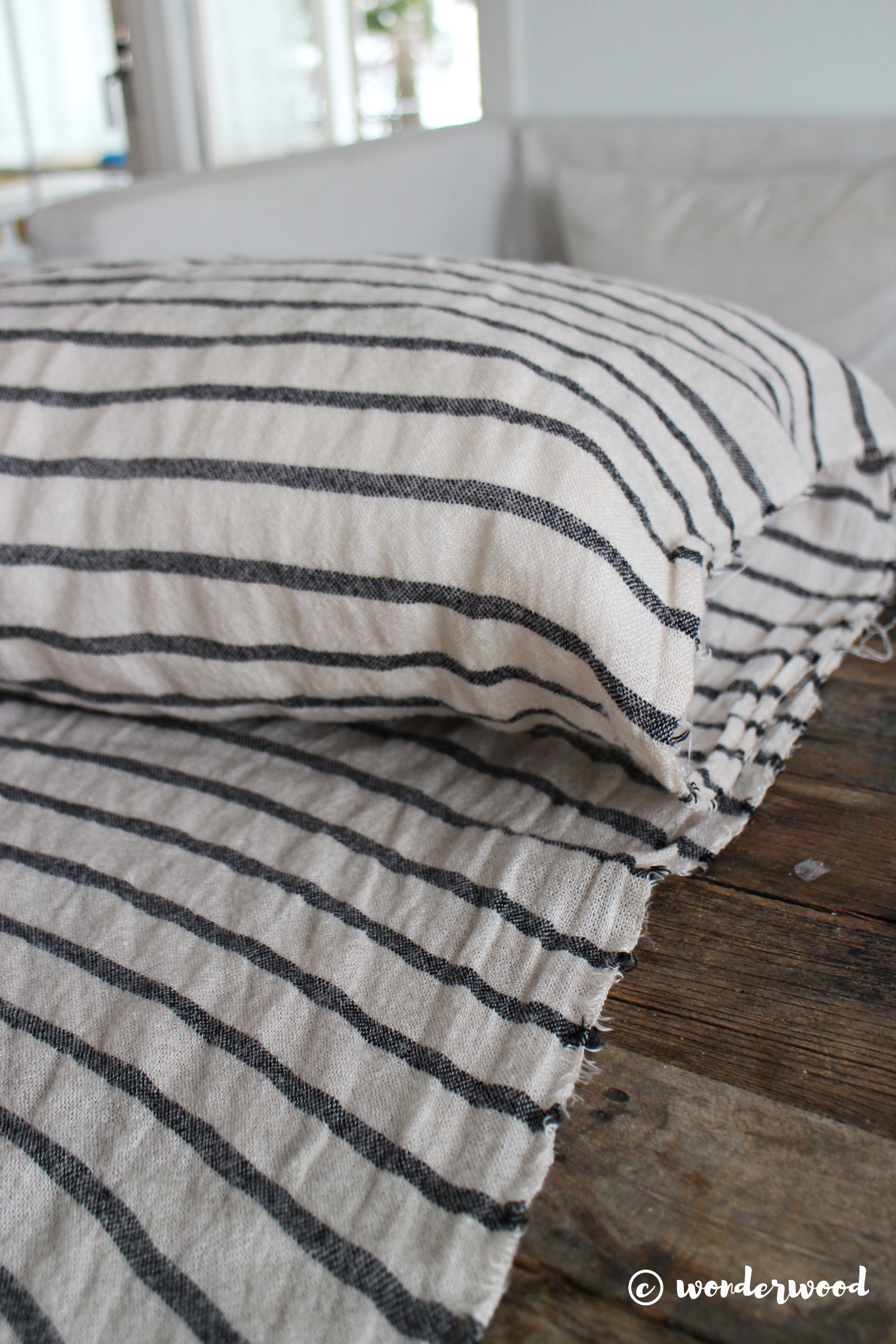 diy putetrekk av skjerf // diy scarf pillowcase