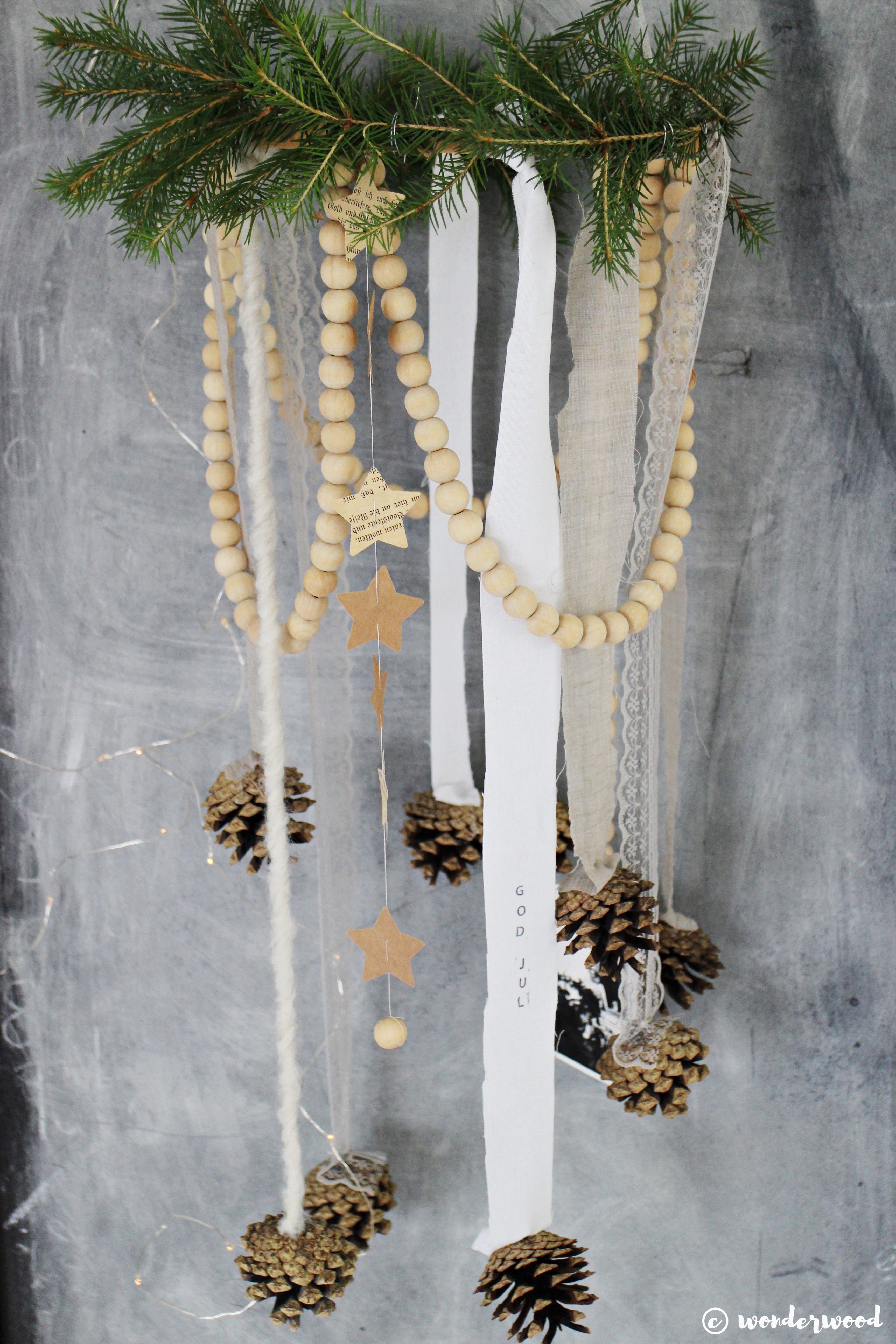 diy konglekrans til jul // diy pinecone wreath