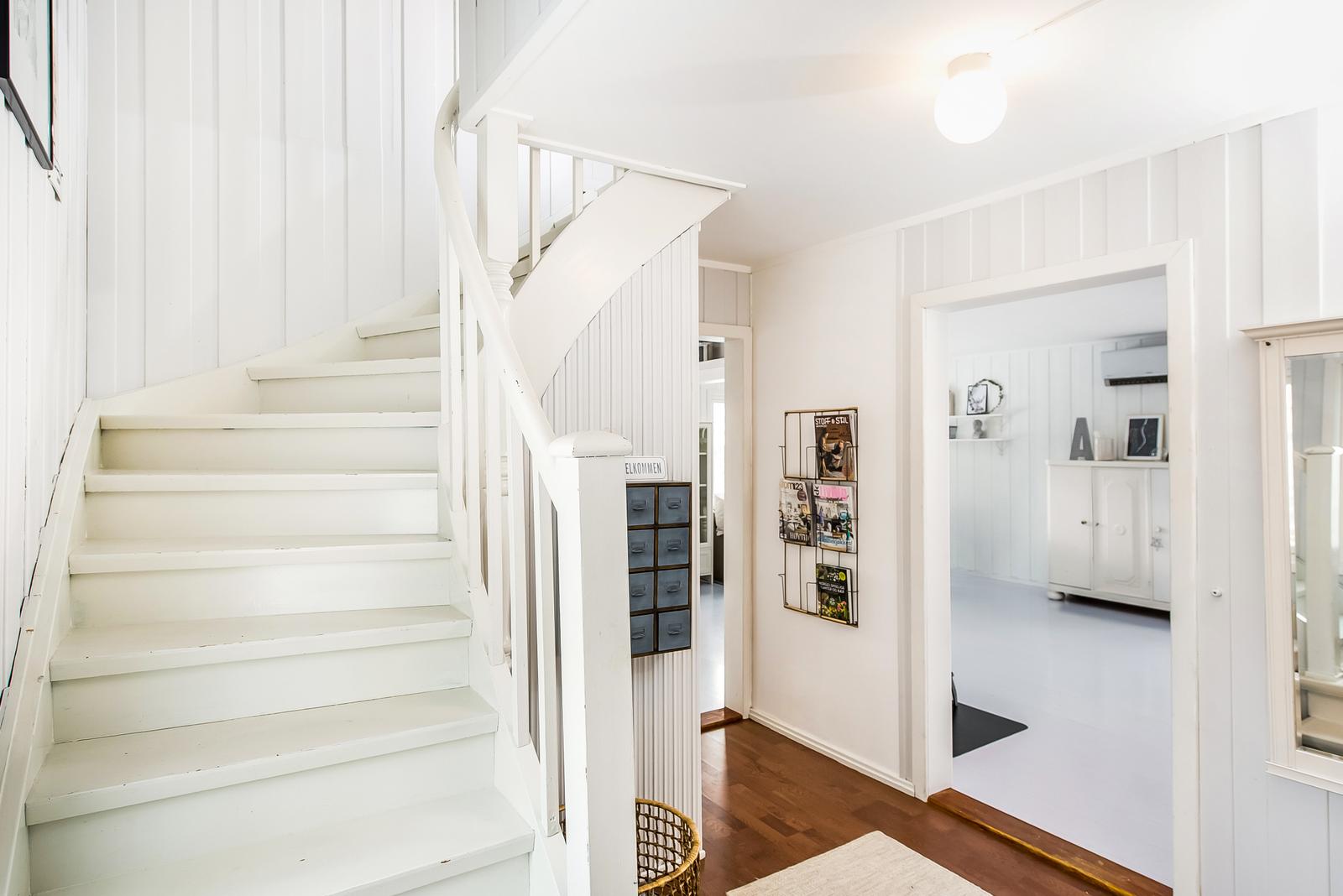 hus til salgs // house for sale
