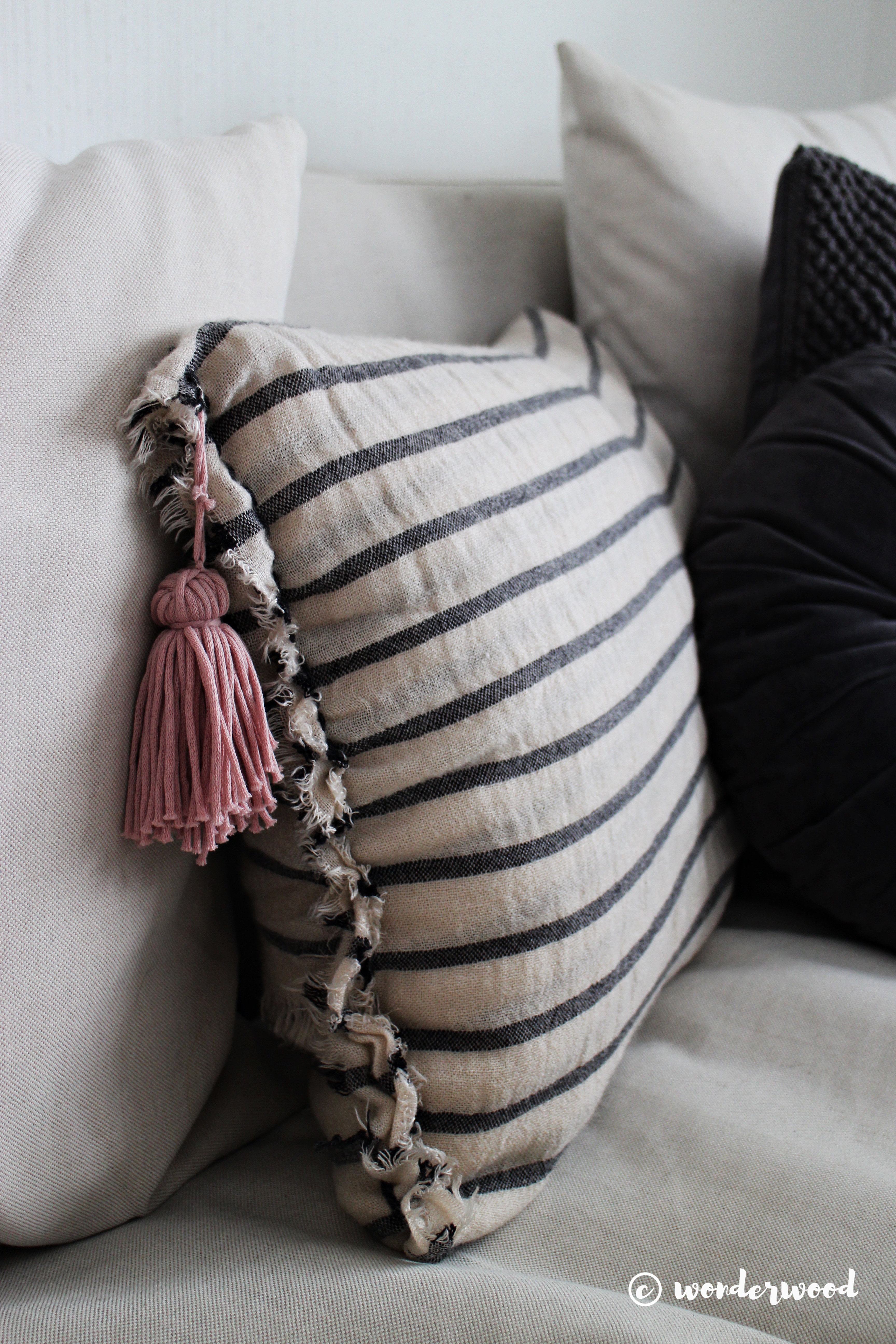 diy putetrekk av skjerf // diy scarf pillowcase