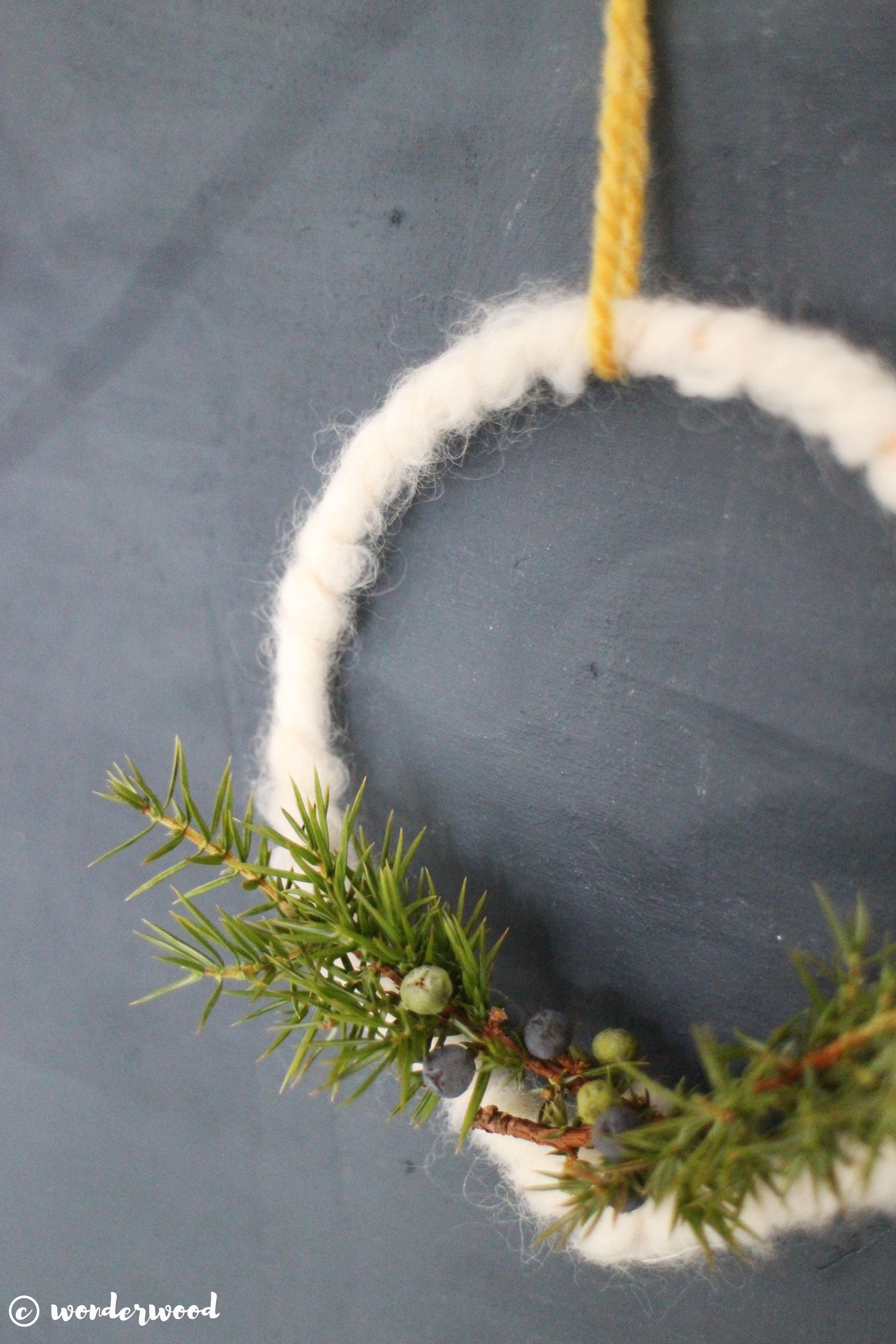 Monthly makers: Juleornamenter i metall og ull // Metal and wool Christmas ornaments