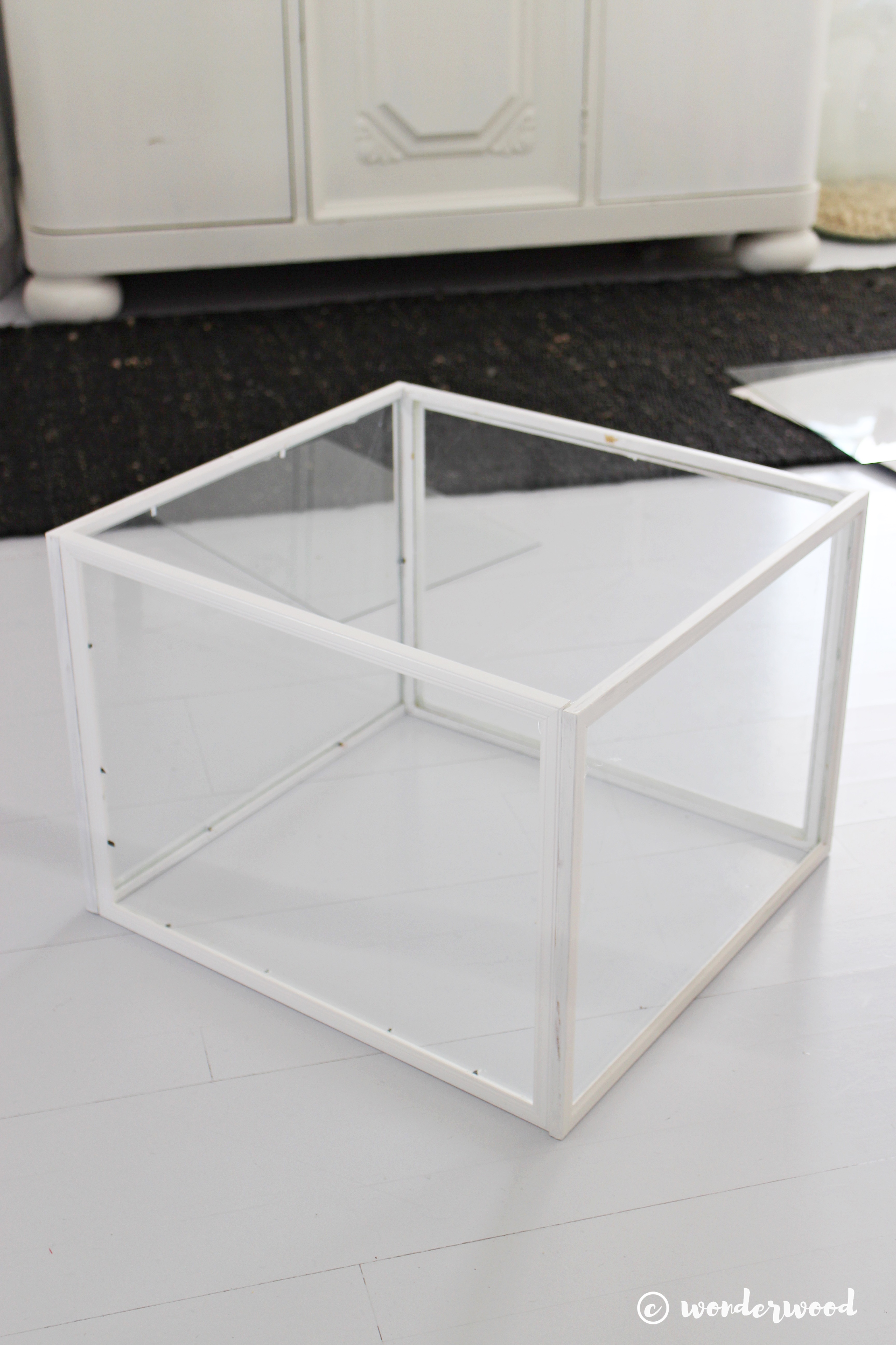 diy minidrivhus av bilderammer // diy photo frame greenhouse