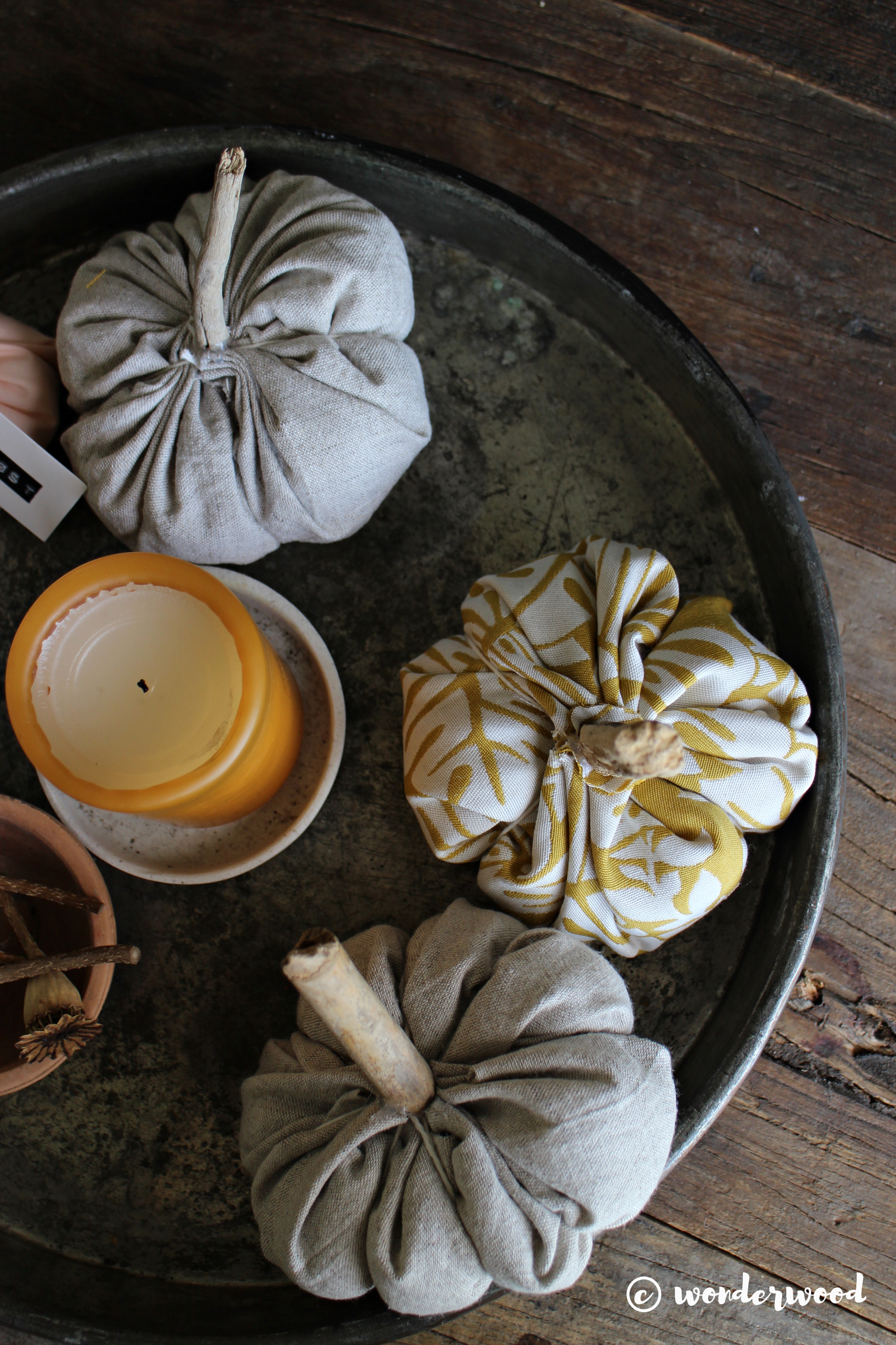 diy gresskar i stoff // diy fabric pumpkins