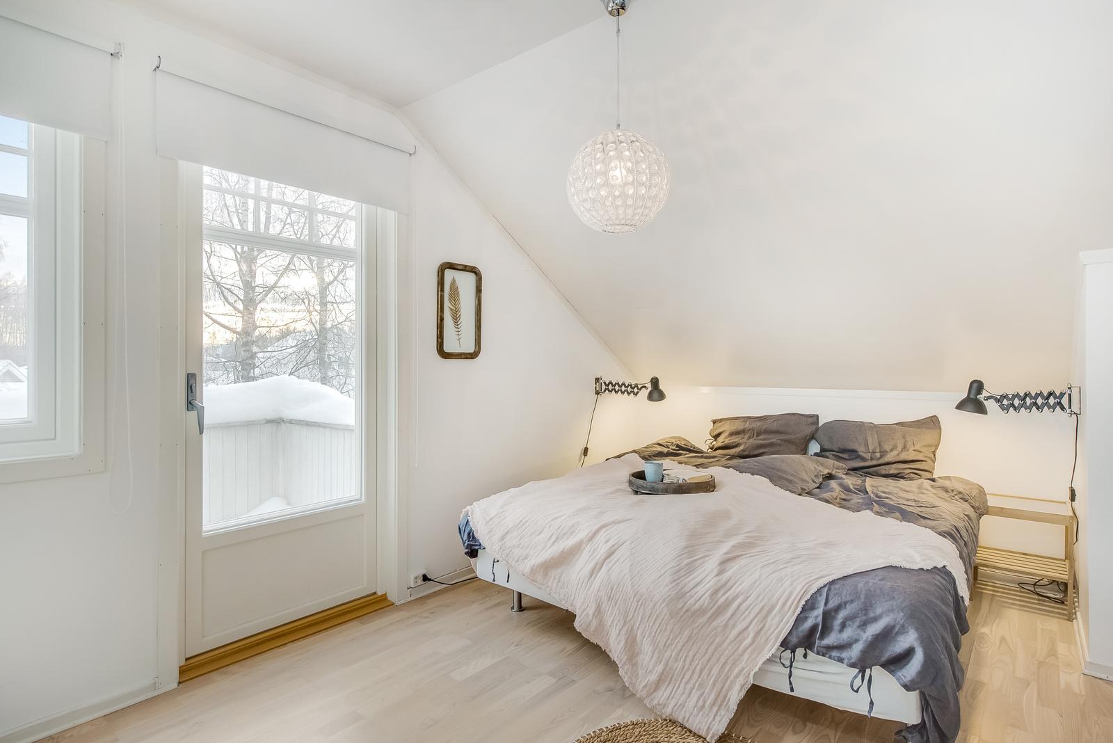 hus til salgs // house for sale