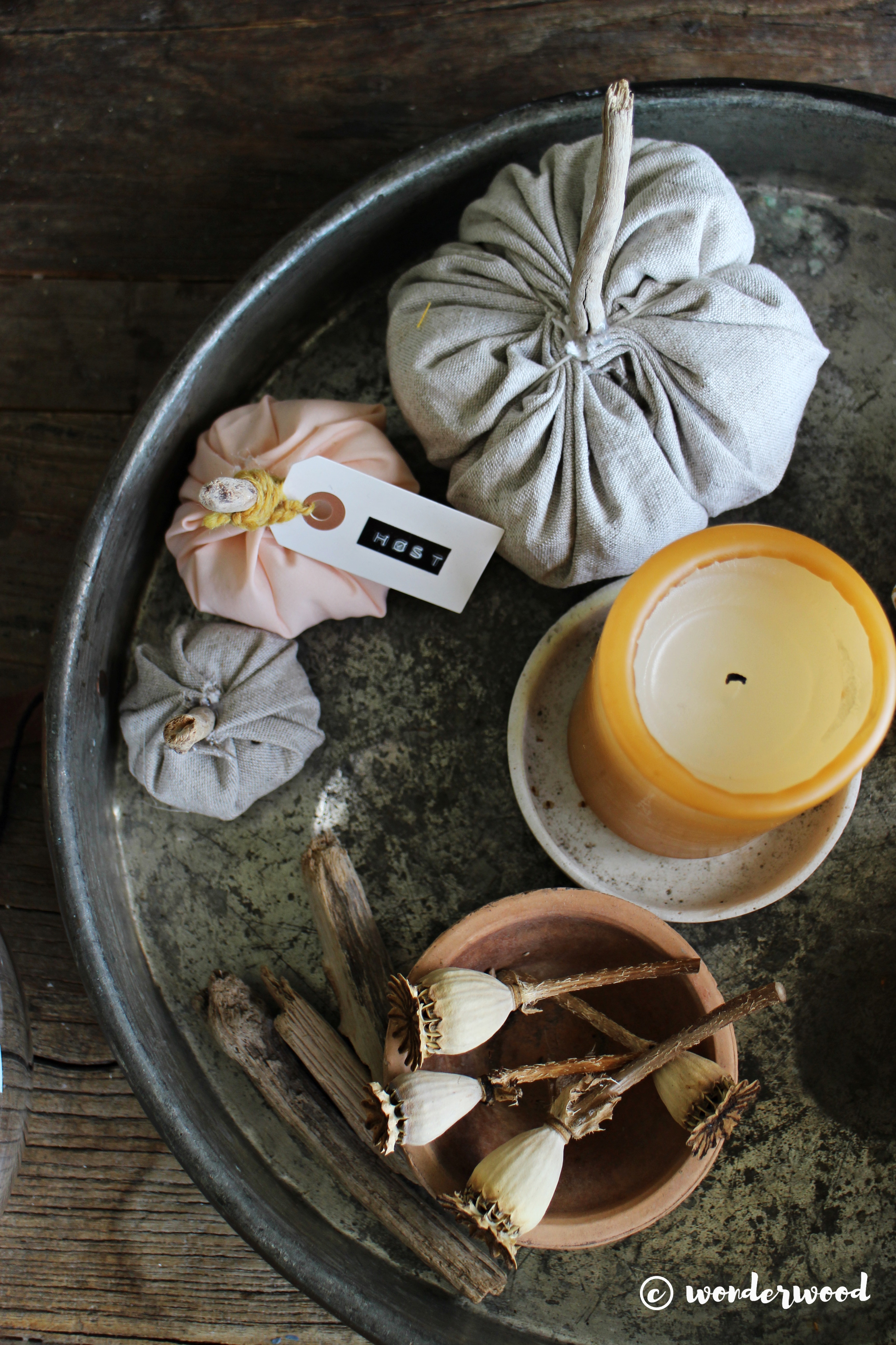 diy gresskar i stoff // diy fabric pumpkins