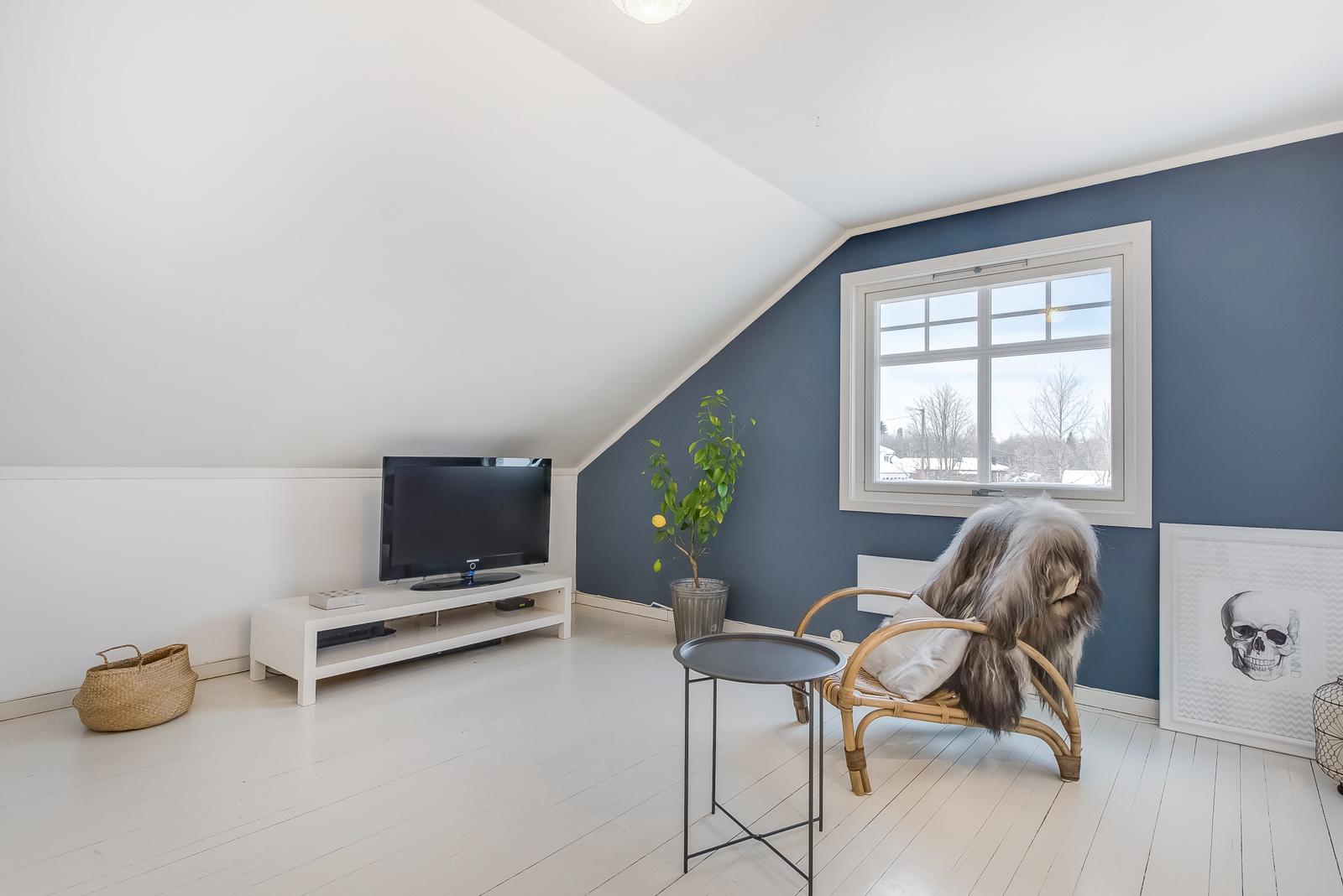 hus til salgs // house for sale