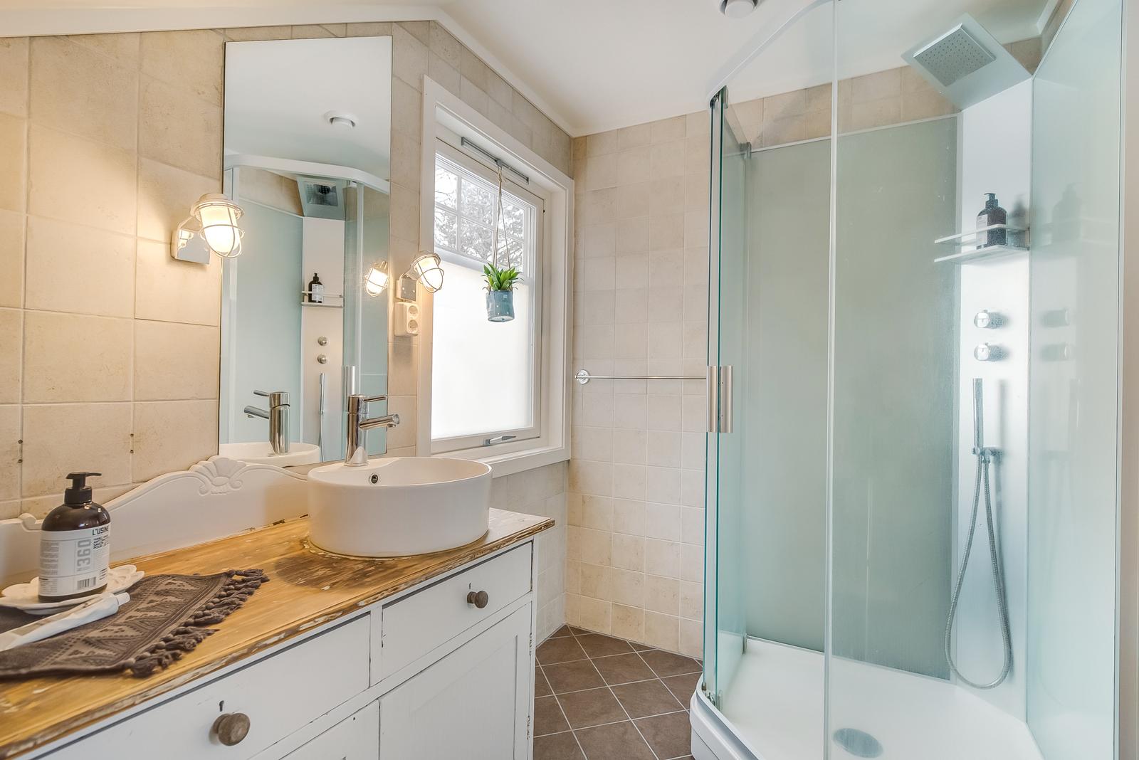 hus til salgs // house for sale