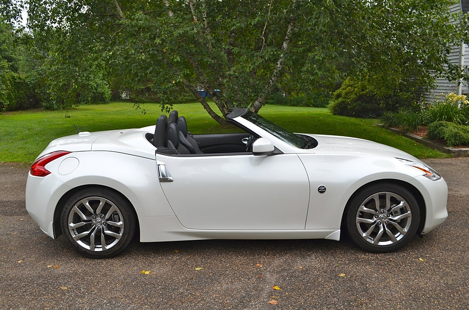 2010 Nissan 370z convertible #2