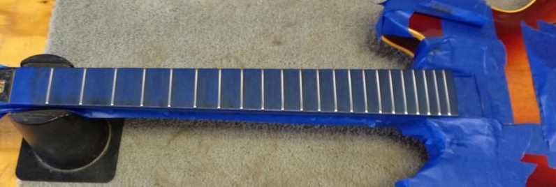 frets+n+pickups+taped frets+n+pickups+taped