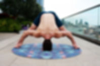 acro-yoga-awesome-balance-1139501.jpg