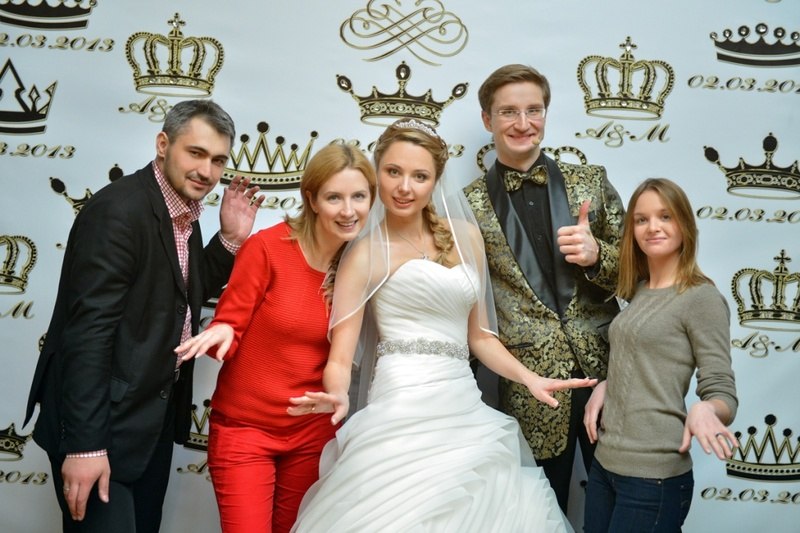Бренд-воллы на свадьбу Бренд-воллы на свадьбу