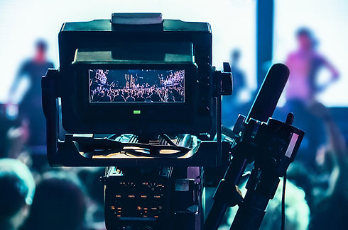 shooting-concert-professional-camera-view-of-the-v-PTN8AQM.jpg