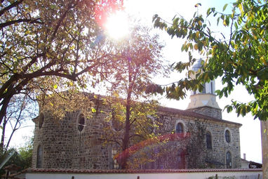 Каменната църква "Св. Георги Победоносец" Каменната църква "Св. Георги Победоносец"