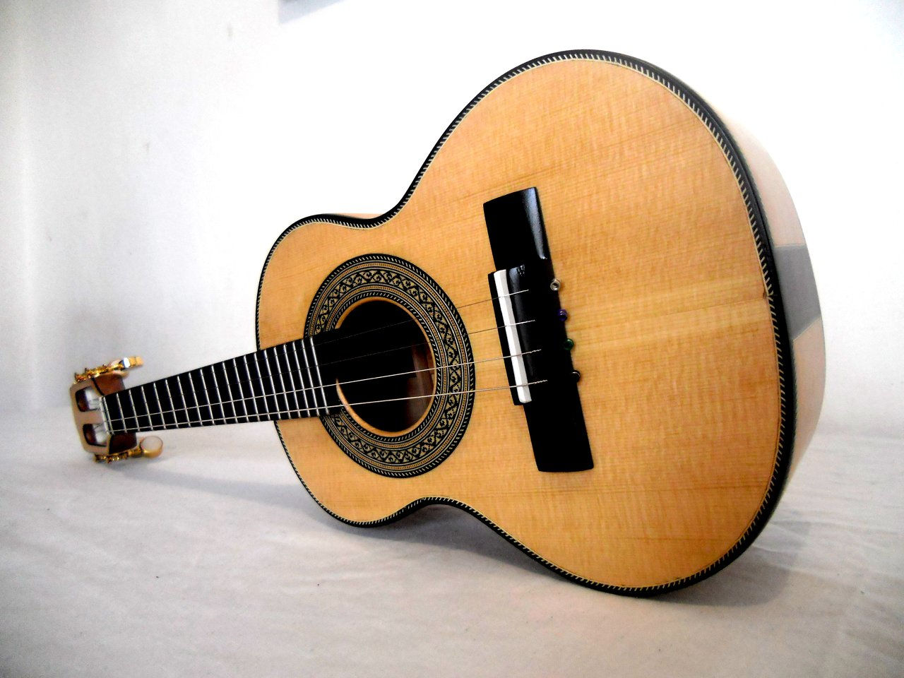 TAMPO EM PINHO SUÉCO