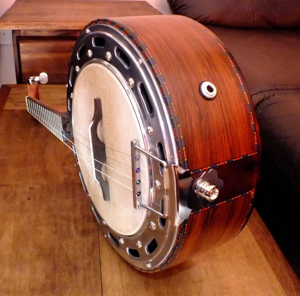 CAIXA EM JACARANDÁ DE 10CM