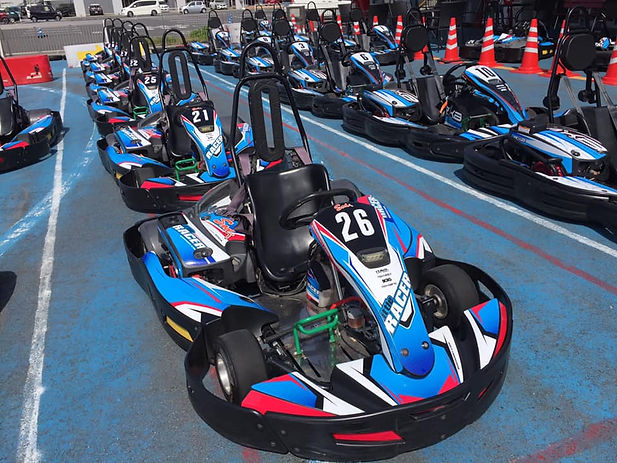 58543152_822900718067948_794688185353581