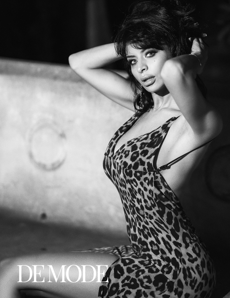 Supermodel Of The Month Sara Brunette Paris De Mode Global