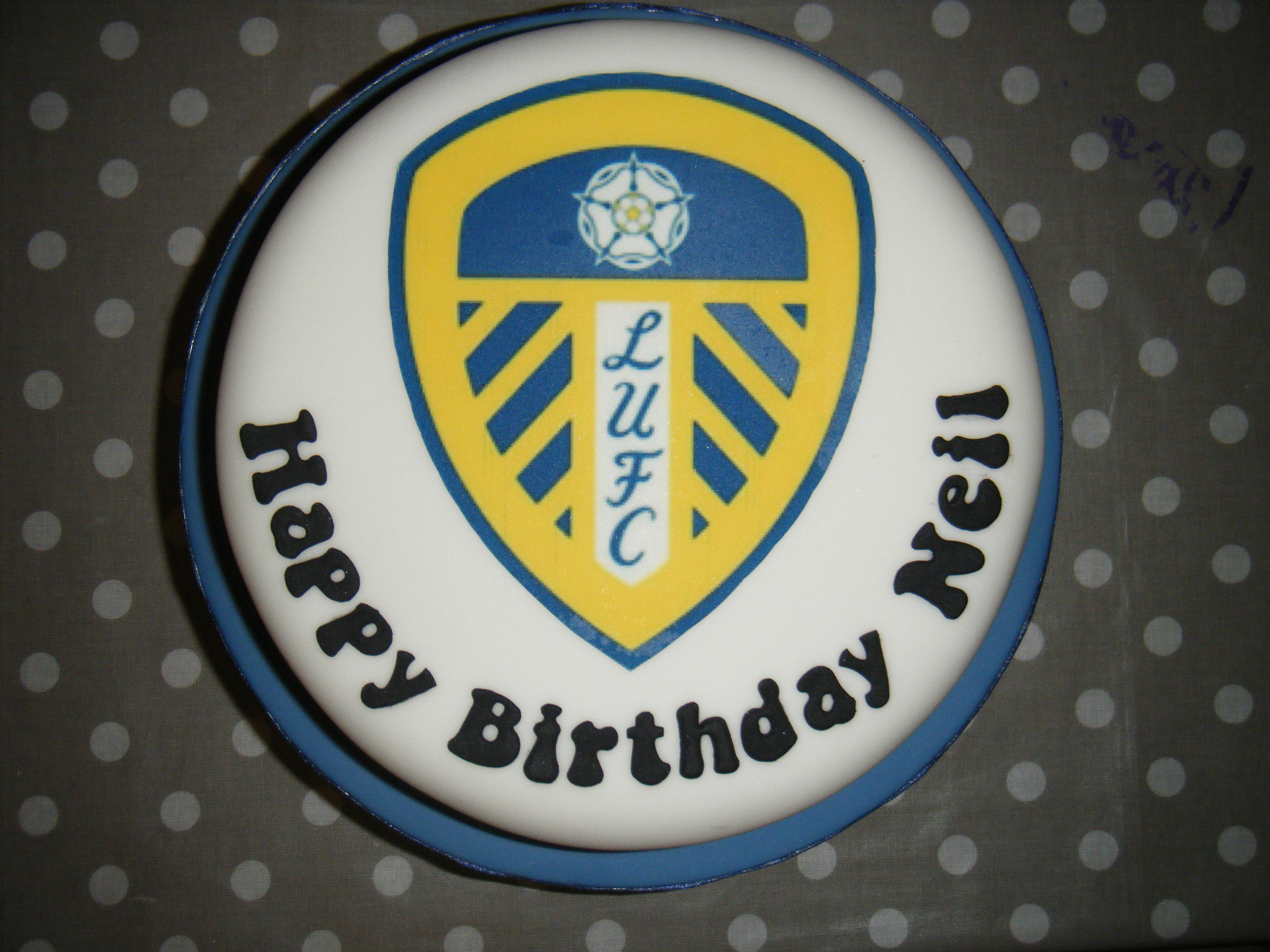 Fluffy Cakes Bespoke Cake Design Leeds Badge Picture Cake