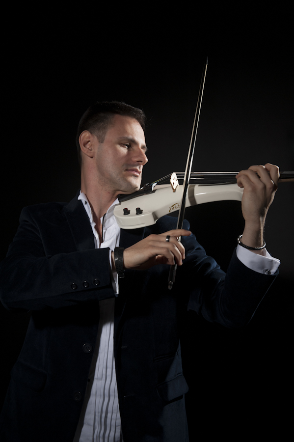 Electric Violinist UK Asian & Western weddings Functions From £200