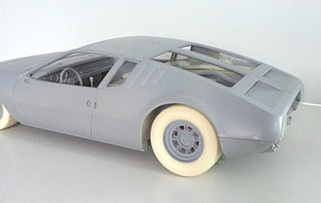 De Tomaso Mangusta 1:12 - DiecastSociety.com