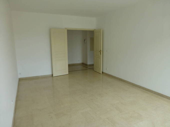 SALON ALQUILER CHAMBERI