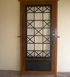 PUERTA COMBINADA METAL Y MADERA