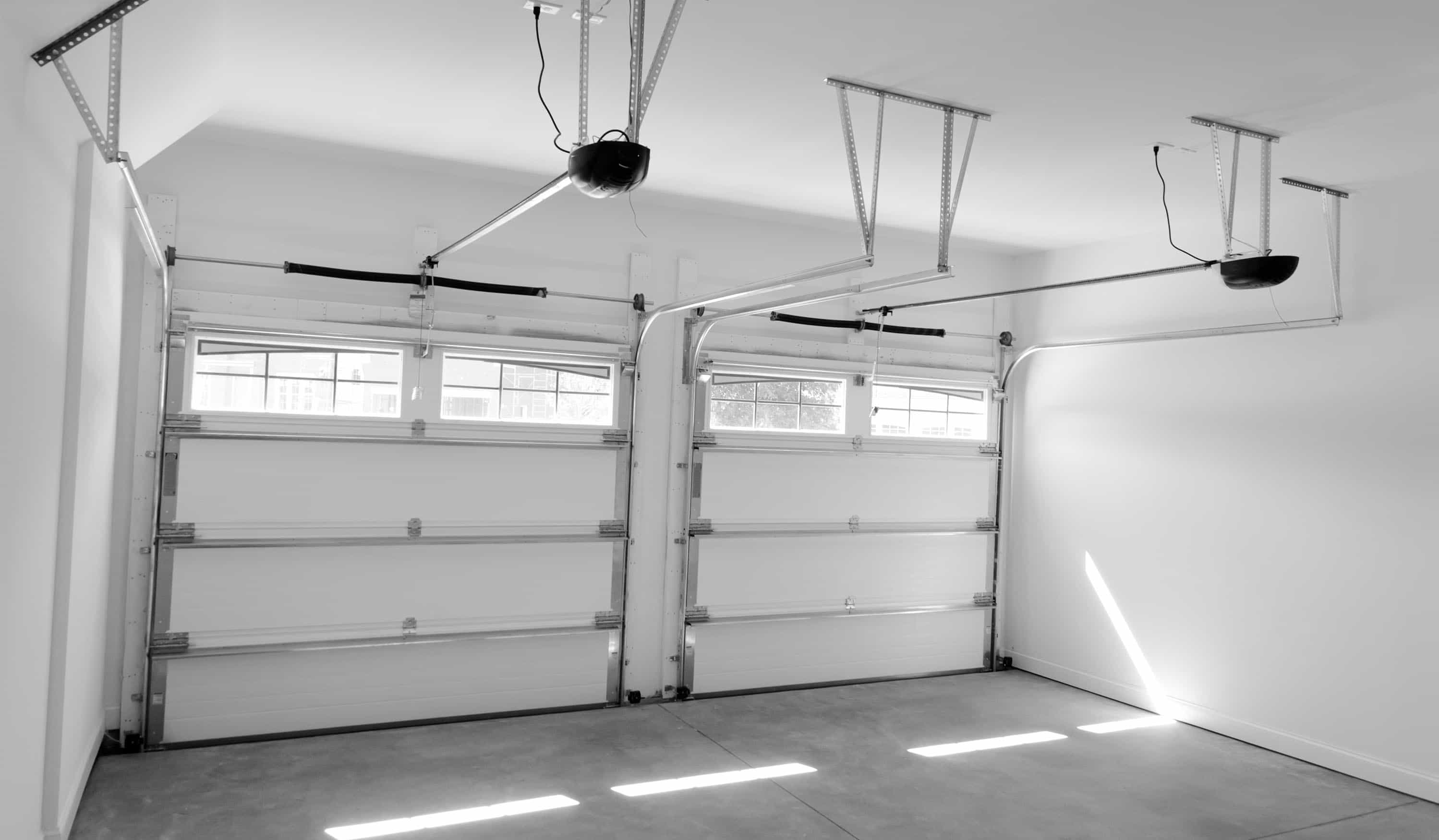 Calgary Garage Door Fix — Why you shouldn't try save money when buying...