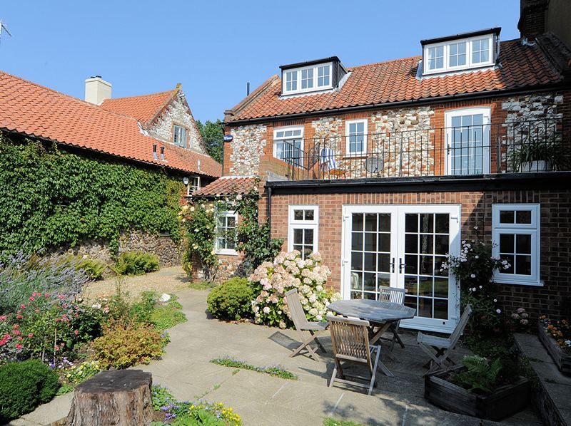 Duffields House Brancaster, a holiday cottage on the Norfolk Coast