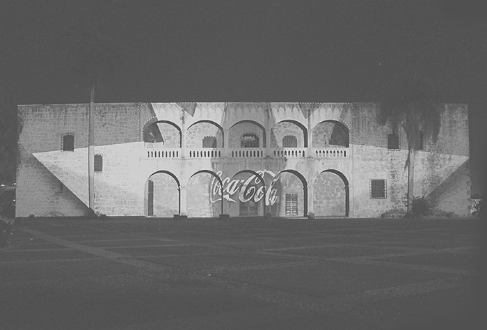 Resultado de imagen para vallas 3D Mapping,