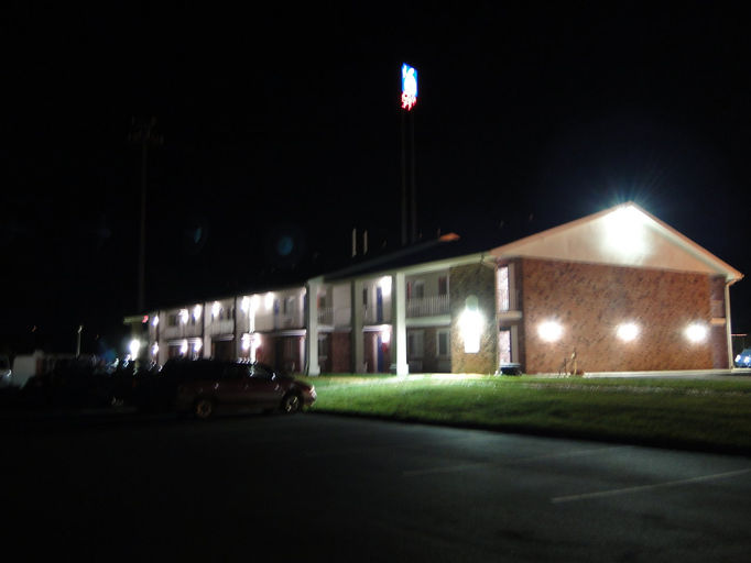 Wix.com Motel 6 Youngstown created by jbmaragas based on