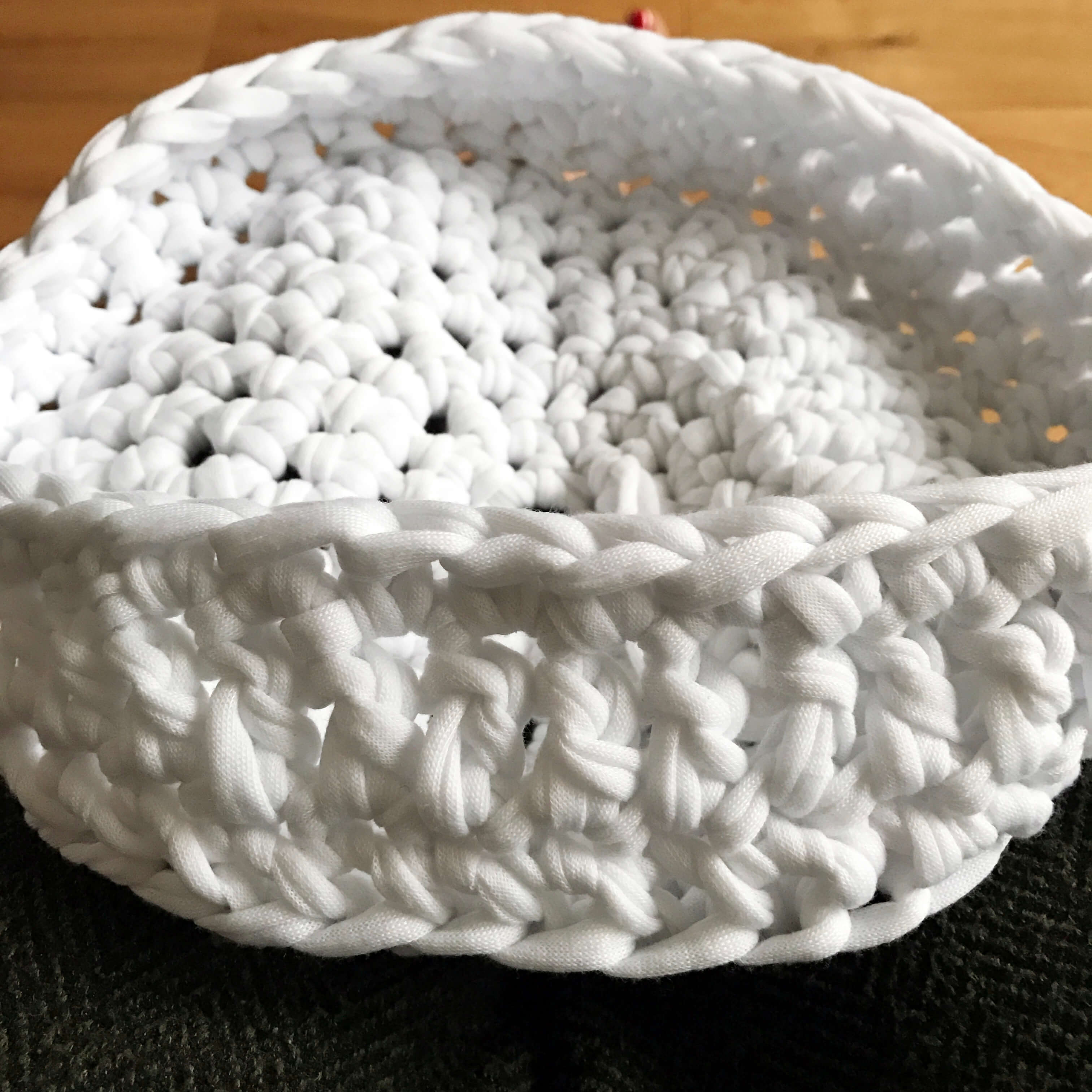 CROCHET A BASKET