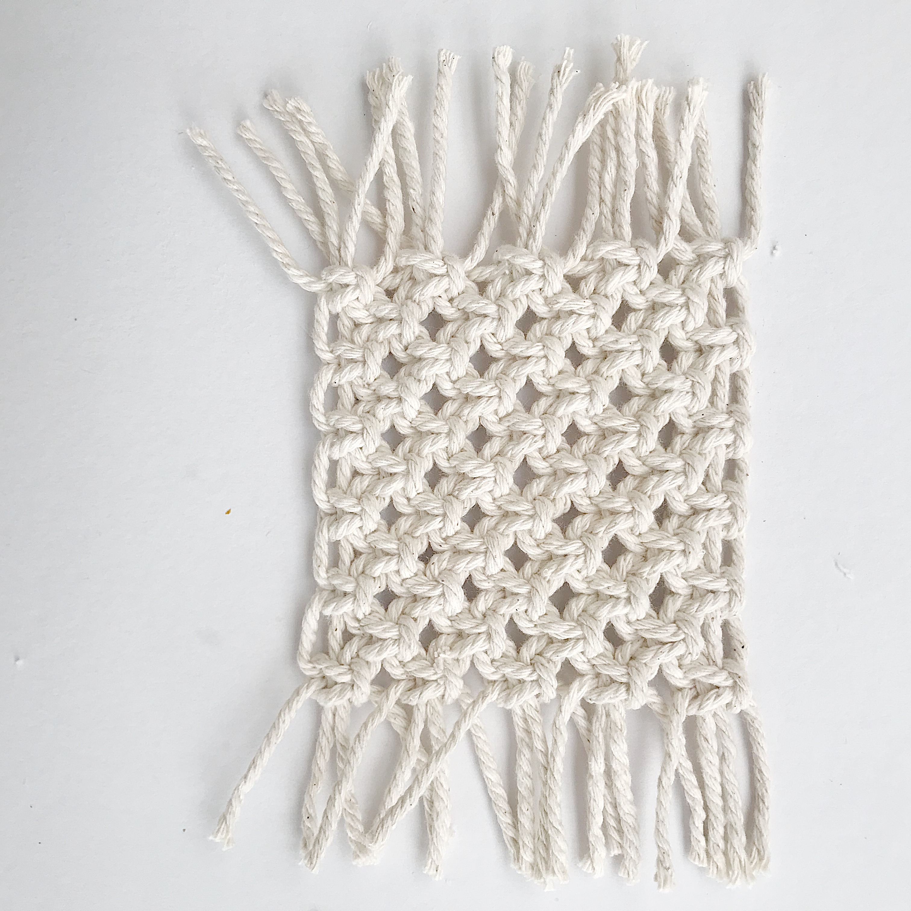 Macrame coaster free tutorial