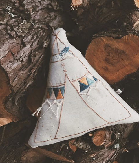 a creative journey interview with Ro Souza from Rosa Chicle Ramos
