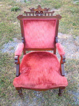 swoon UPHOLSTERED SEATING (A)