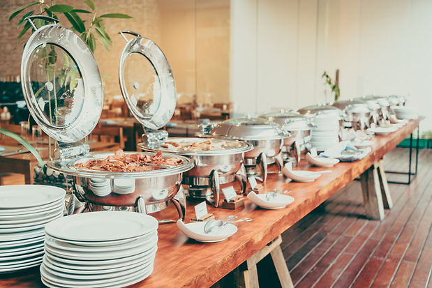 mesa-gourmet-plato-catering-blanco.jpg