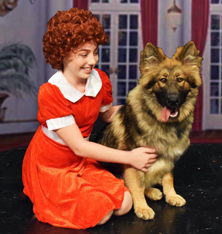 ANNIE AND WARBUCKS & HER DOG SANDY VISIT WOODSIDE COMMUNITY THEATRE