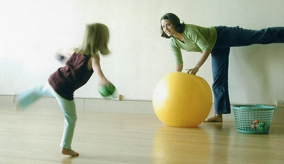 Expressive therapy intervention assists women living with HIV